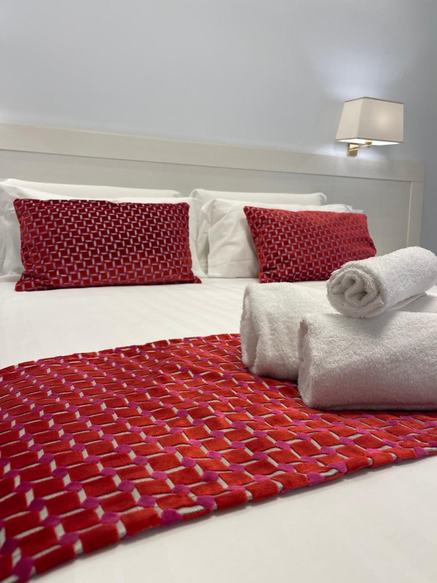 Maison Claudette Toledo Napoli Bagian luar foto
