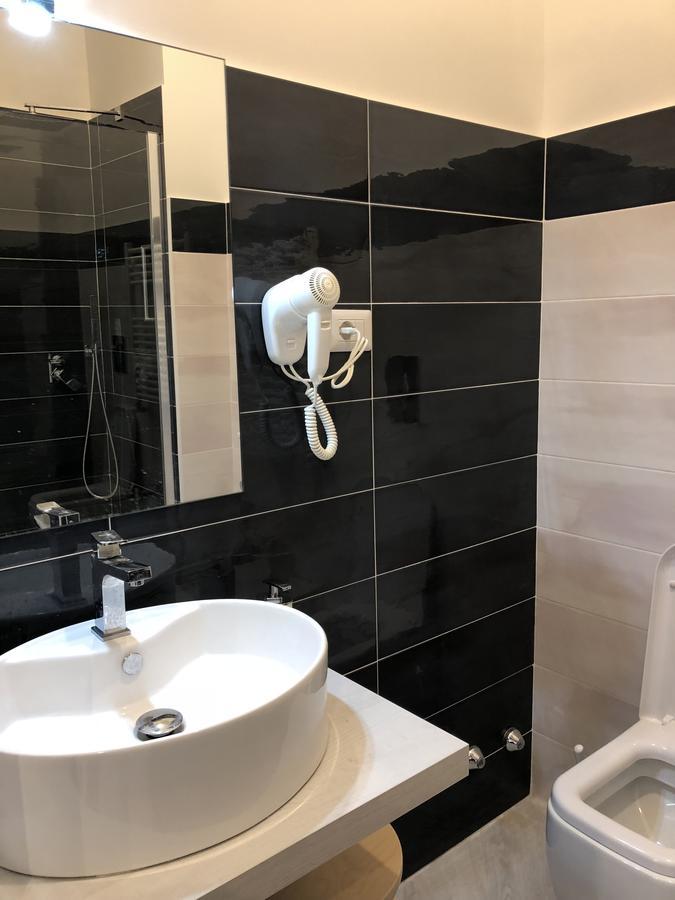 Maison Claudette Toledo Napoli Bagian luar foto