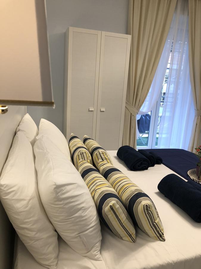 Maison Claudette Toledo Napoli Bagian luar foto