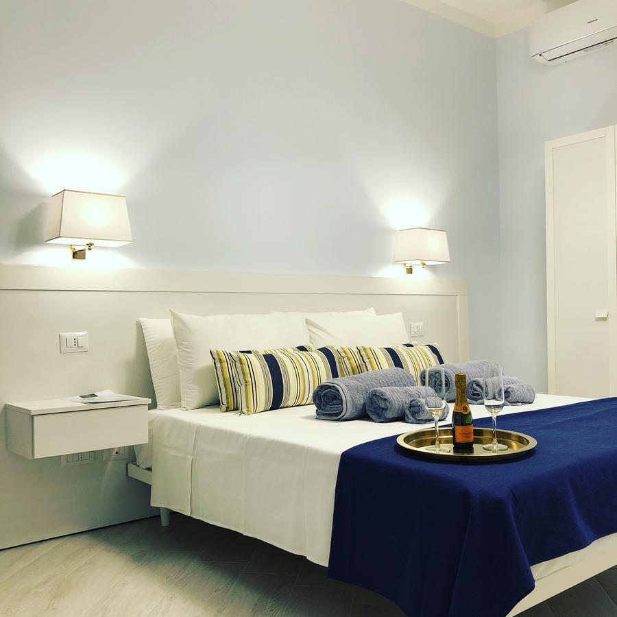 Maison Claudette Toledo Napoli Bagian luar foto