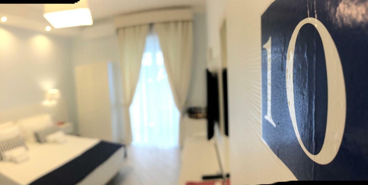 Maison Claudette Toledo Napoli Bagian luar foto